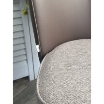 Стул МОНЕ ROVENA BISCUT ткань / ORAKUL 290 экокожа / Черный каркас M-City